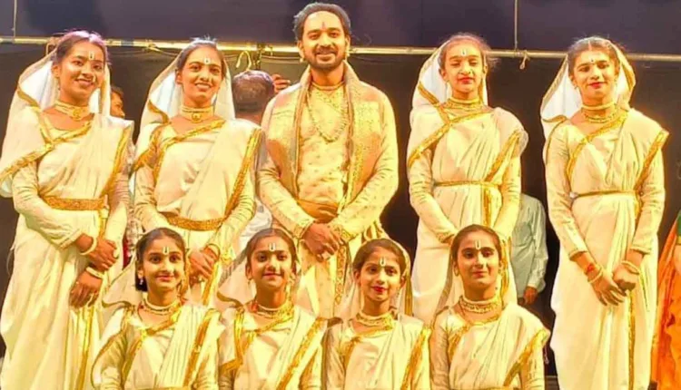 Cultural Event News Nashik,Warkari Vibes: A musical procession of devotion took place in Nashik, leaving the audience spellbound!